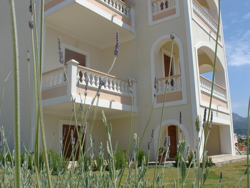 Anemos Apartments Marathokampos Exterior photo